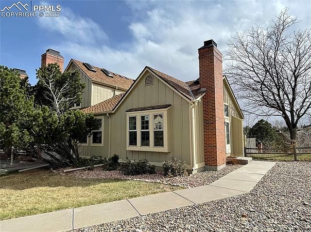 1st image of 6850 Ravencrest Dr