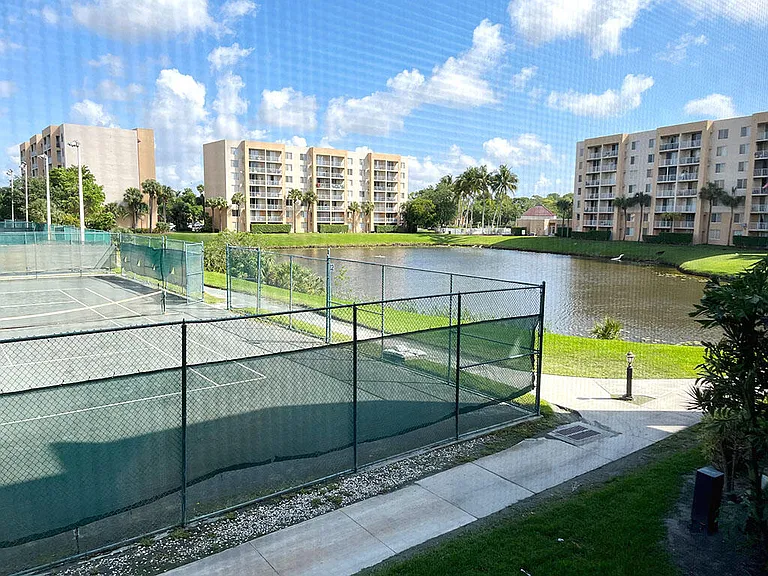 2828 Tennis Club Dr #207 — Photo 11