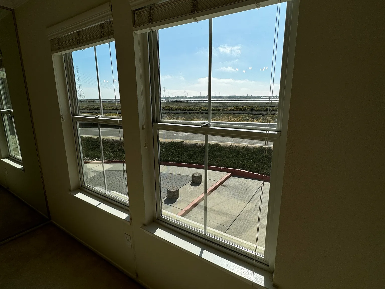 2 bed, 2.5 bath, 1580 sqft, $5,000 — Photo 3