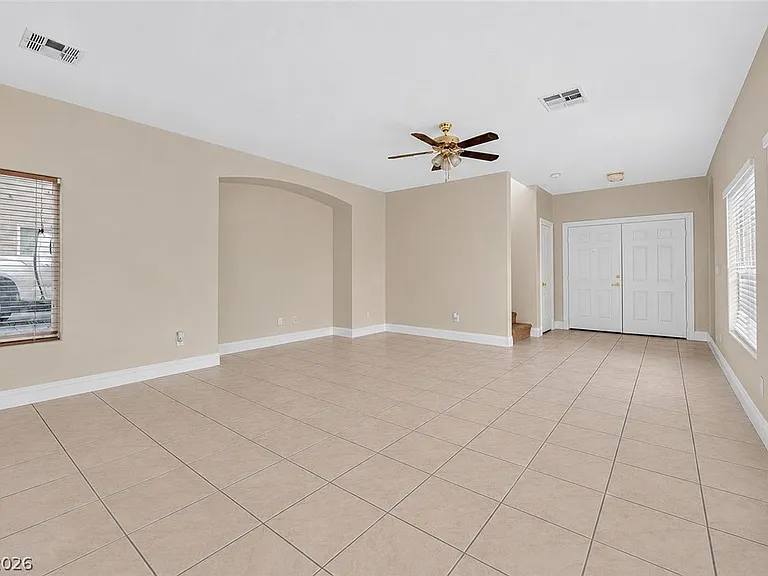 5099 Upper Falls Ct — Photo 3