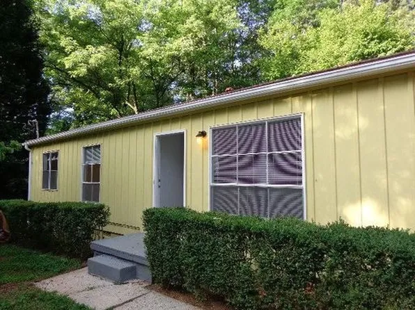 3922 Red Oak Dr, Doraville, GA 30340