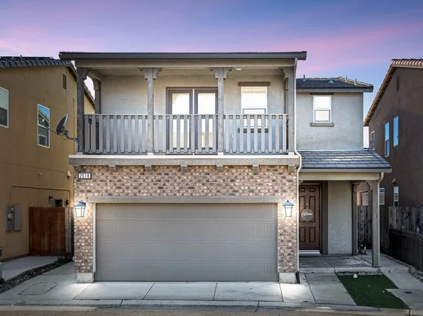 2518 Mustang Dr, Clovis, CA 93612