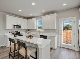 2997 Rosenholz St #2990-R, New Braunfels, TX 78130