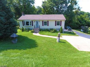 56 Fernwood Rd, Wantage, NJ 07461