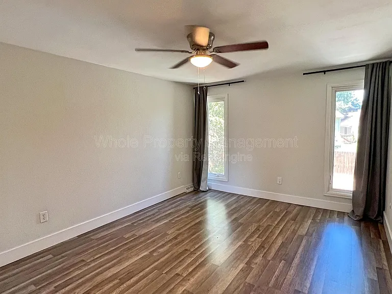 3032 S Macon Cir — Photo 19