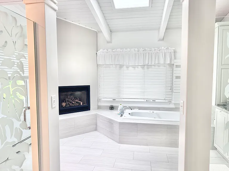 1430 Carrington Ln — Photo 33