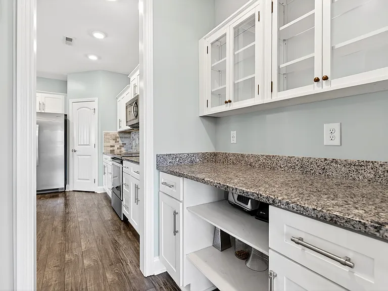 104 Woodtrace Ct — Photo 16