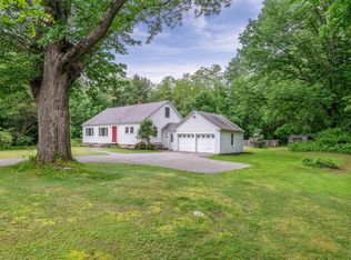 354 Middle Rd, Falmouth, ME 04105
