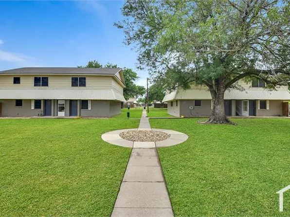 1308 Barak Ln, Bryan, TX