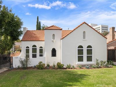 729 S Highland Ave, Los Angeles, CA, 90036