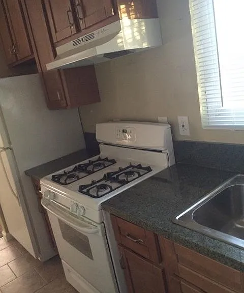 7942 Ney Ave — Photo 13