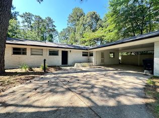 823 Francais Dr, Shreveport, LA 71118