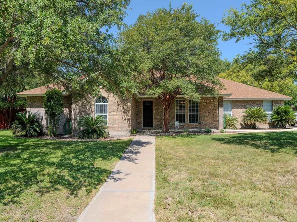 101 Medicine Bow Trl, Del Rio, TX 78840
