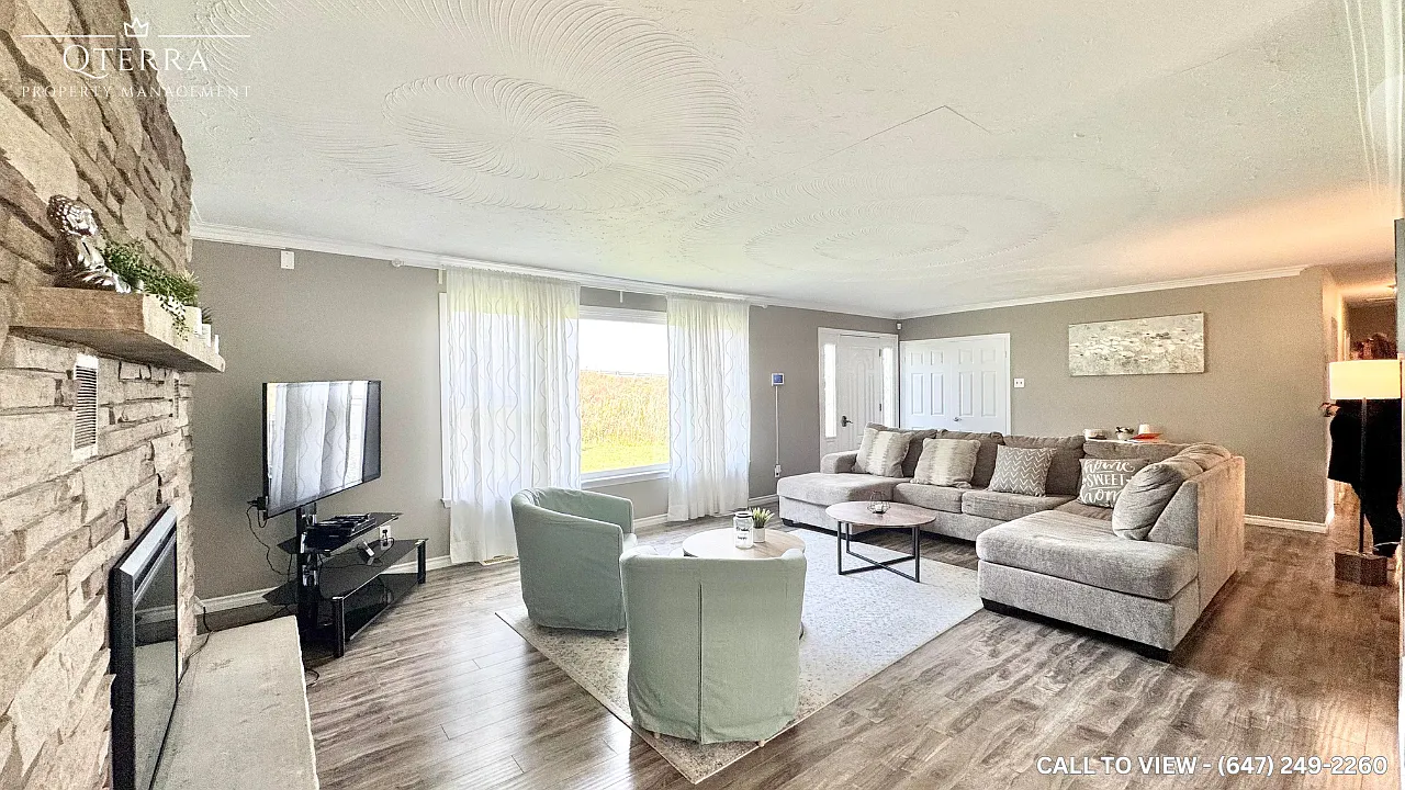 2891 Innisfil Beach Rd #1 photo 1