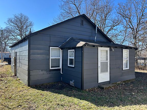 4th image of 507 W Puryear Avenue