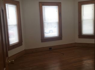 21 Farmland Rd, Lowell, MA 01850