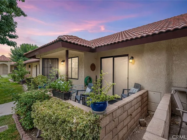 19233 Elm Dr, Apple Valley, CA 92308
