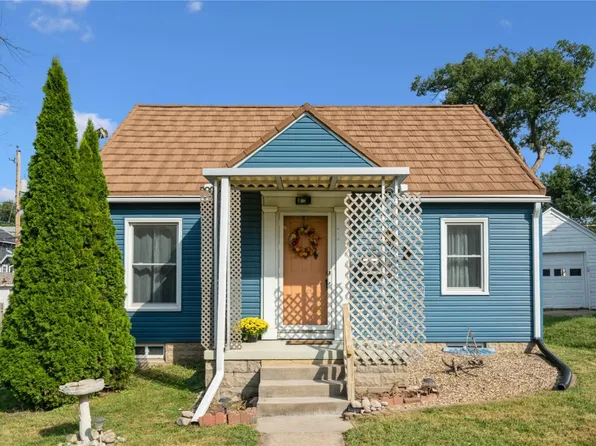 814 17th St SE, Cedar Rapids, IA 52403