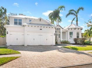 1810 Wisteria St, Sarasota, FL 34239