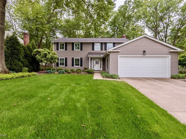 29411 Lincoln Rd, Bay Village, OH 44140