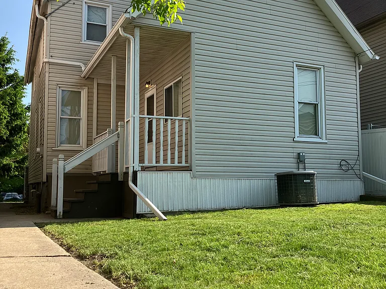 3208 W Mount Vernon Ave — Photo 2
