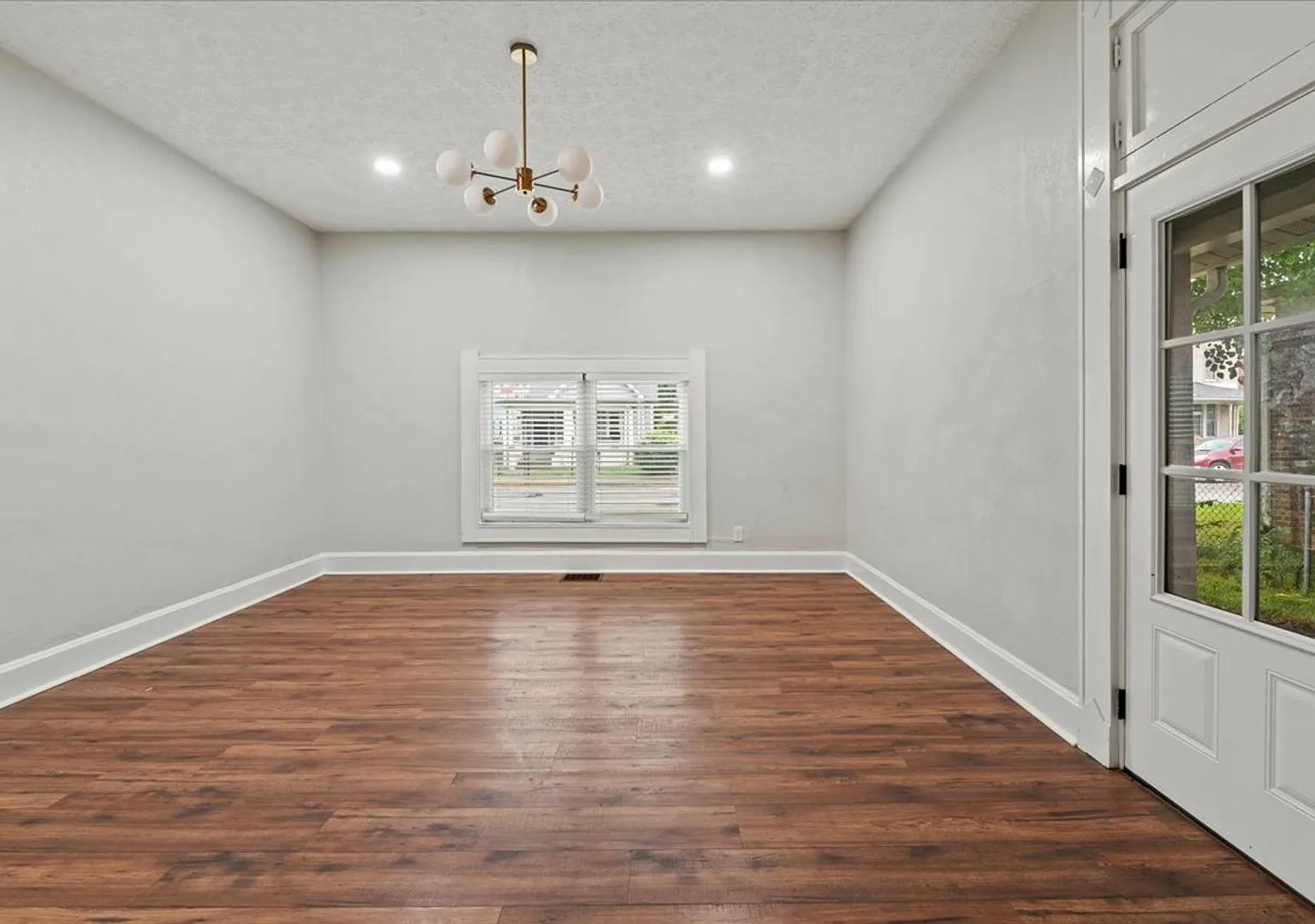 1133 Olive Street — Photo 3