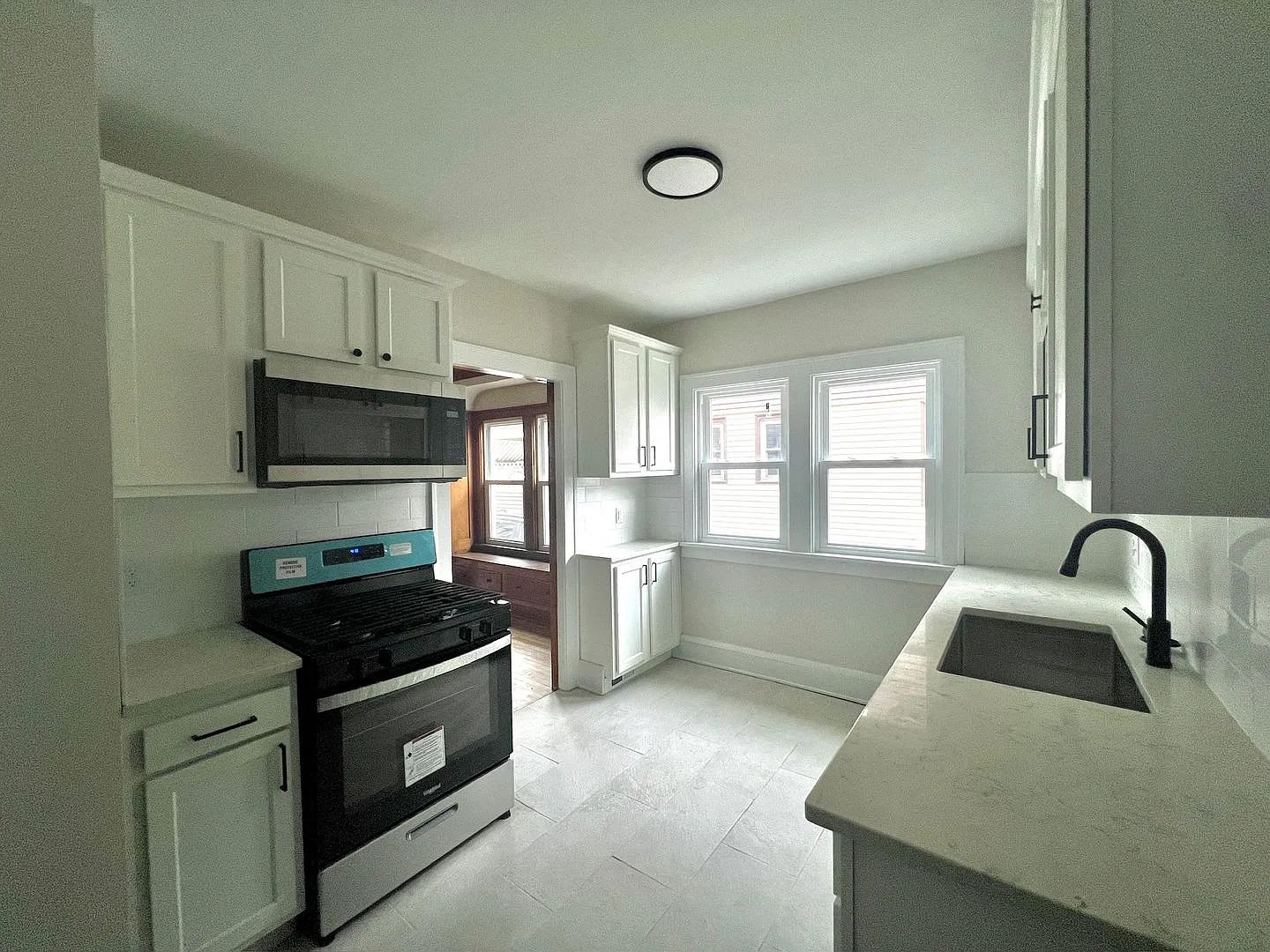 2068 Waterbury Rd — Photo 2