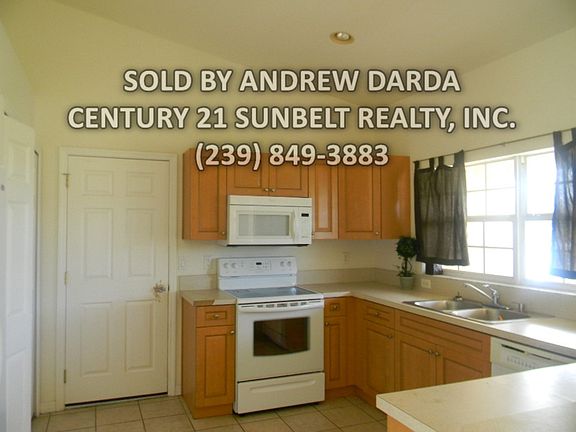 5th image of 1423 NE 7th Pl