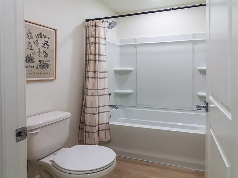 800 Galloway Dr — Photo 40