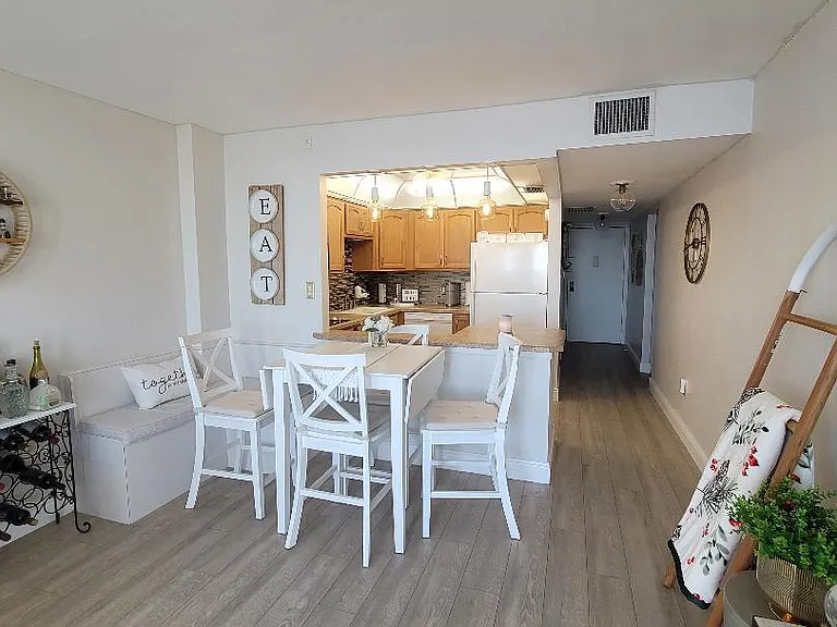 925 N Halifax Ave #104 — Photo 9