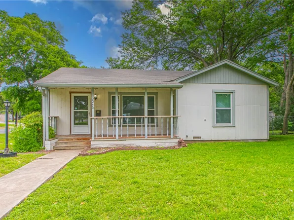2245 N 43rd St, Waco, TX 76710