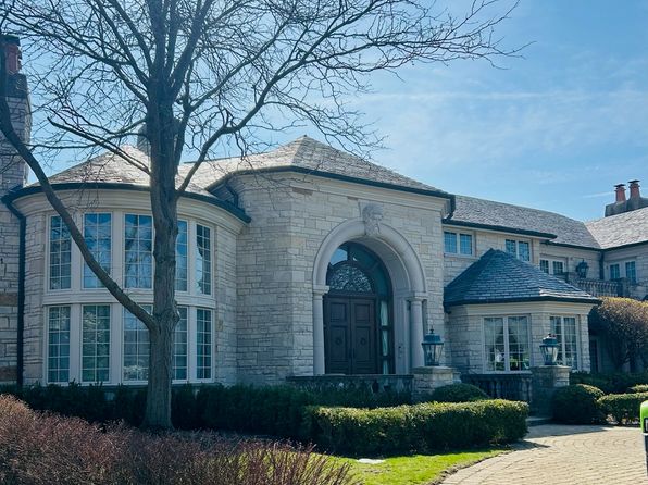 9 Natoma Dr, Oak Brook, IL 60523
