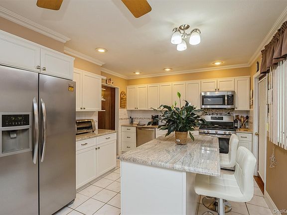 3rd image of 26 Dartmouth Drive