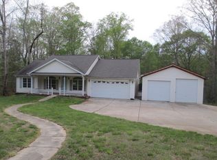 1688 Oak Park Ct, Iron Station, NC 28080