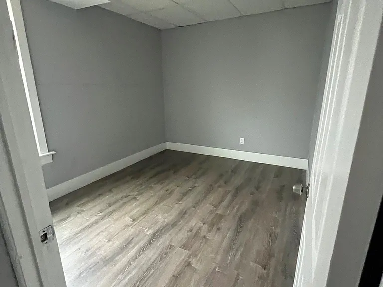 39 Birch St #5 — Photo 10