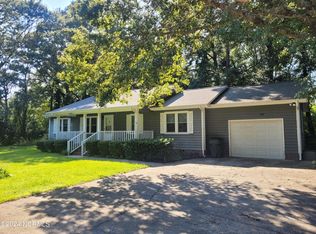 724 Thomasboro Rd SW, Calabash, NC 28467