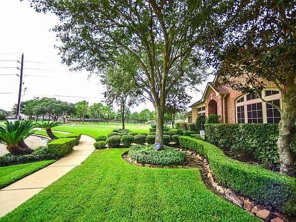 2nd image of 8438 Gentlewood Ct