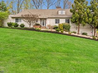 15 Oak Ridge Rd, Basking Ridge, NJ 07920