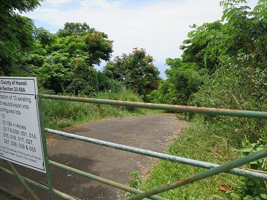 3rd image of Mamalahoa Hwy Lot 2