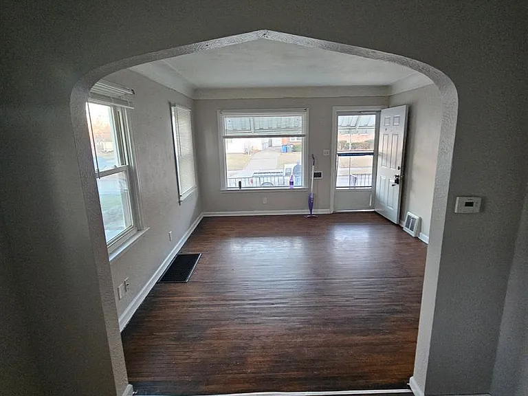 4239 Asbury Dr — Photo 19