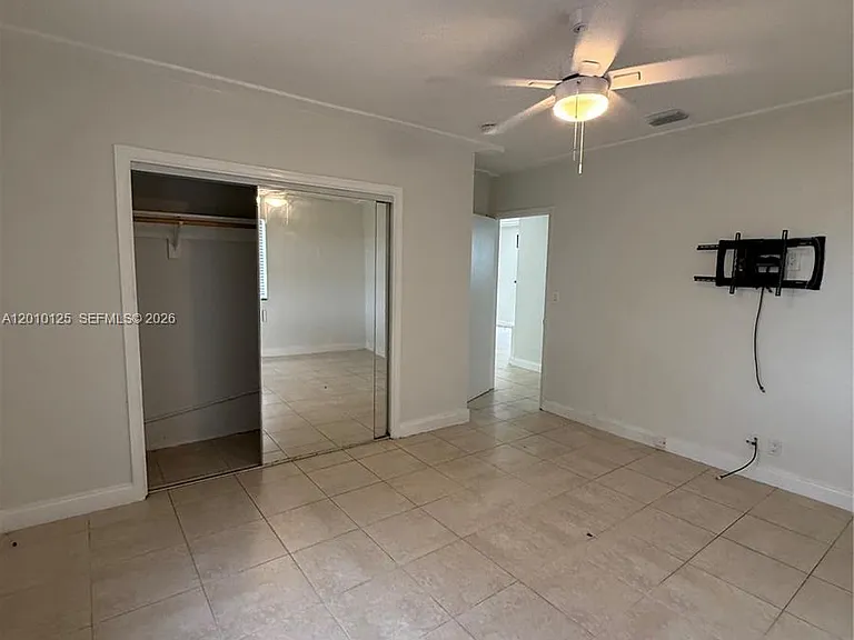 1619 Shenandoah St — Photo 7
