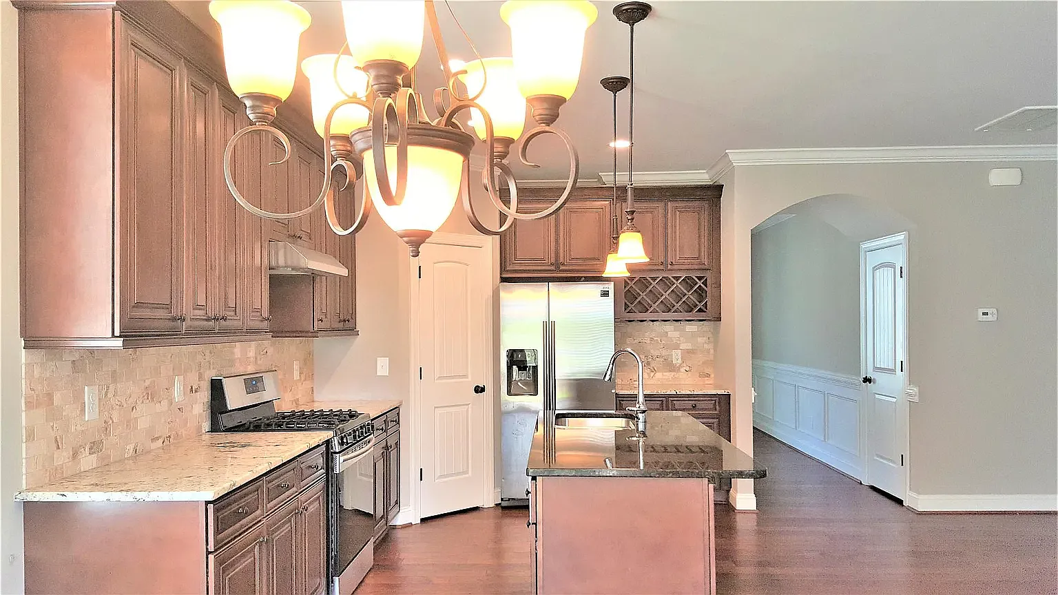 5 bed, 2652 sqft, $2,500 — Photo 3