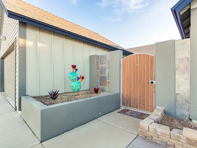9802 S 47th Pl — Photo 30