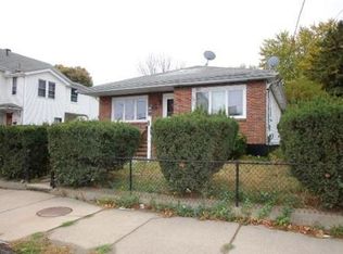 18 Cedar St, Everett, MA 02149