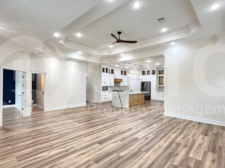 111 Tylee Cir — Photo 7
