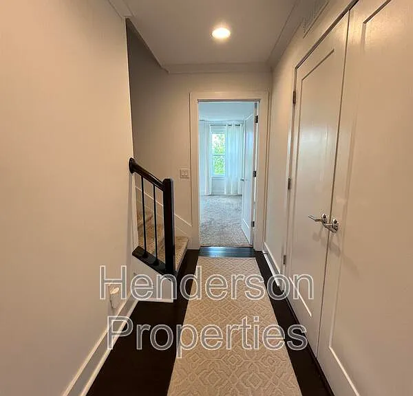 1903 Seegars Pl — Photo 9
