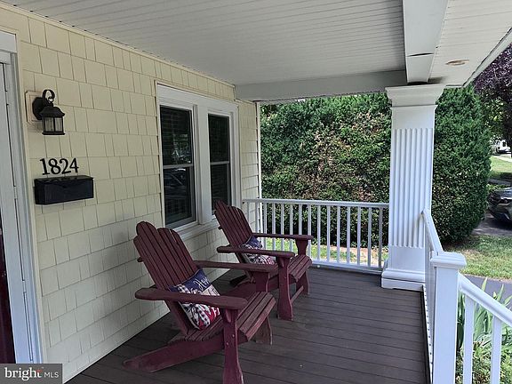 3rd image of 1824 Roberta Ave