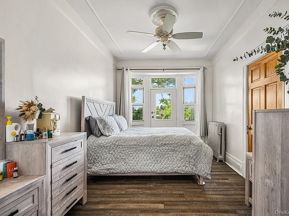 4th image of 36 Echo Avenue #2D