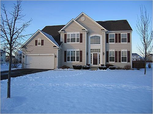 1st image of 667 Versailles Dr