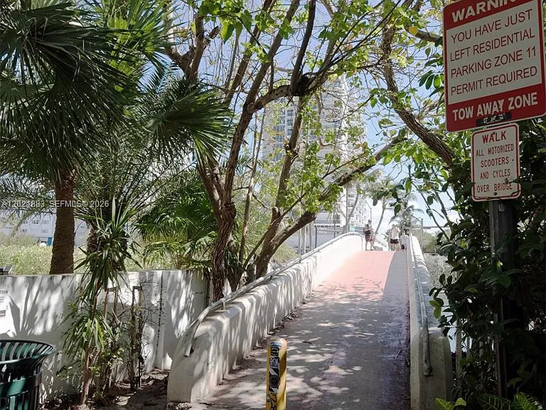 2383 Flamingo Dr #11 — Photo 27